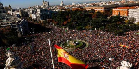 Rechtsextreme Führungskräfte versammeln sich vor den EU-Wahlen in Madrid