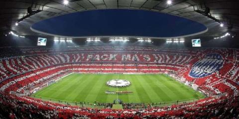 FC Bayern München: Drei vielversprechende Talente erhalten Profiverträge