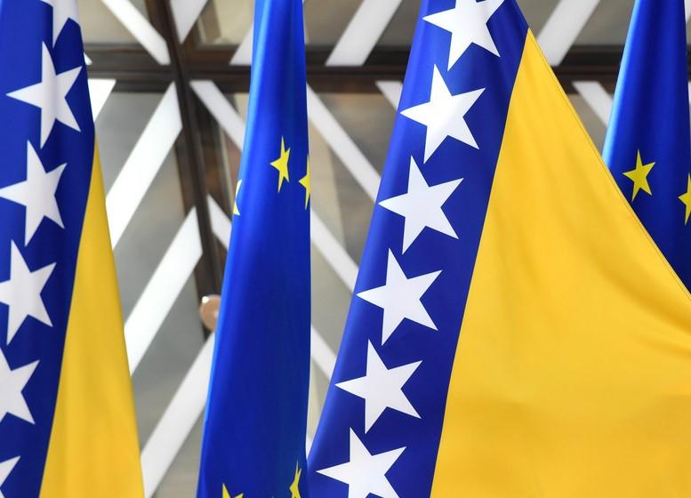 Europäische Union nimmt Bosnien-Herzegowina offiziell in den Kreis der Beitrittskandidaten auf