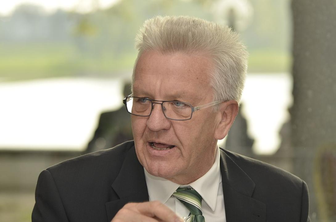 Kretschmann hält nichts vom Gendern im Klassenzimmer