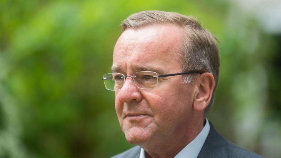 Verteidigungsminister Pistorius sagt Ukraine mehr als 100 Kampfpanzer des älteren Typs Leopard 1A5 zu