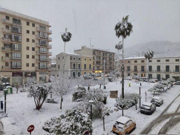 Wintertief "Juliette" hat Mallorca mit heftigen Niederschlägen teils als Schnee heimgesucht Wintertief "Juliette" hat Mallorca mit heftigen Niederschlägen teils als Schnee heimgesucht