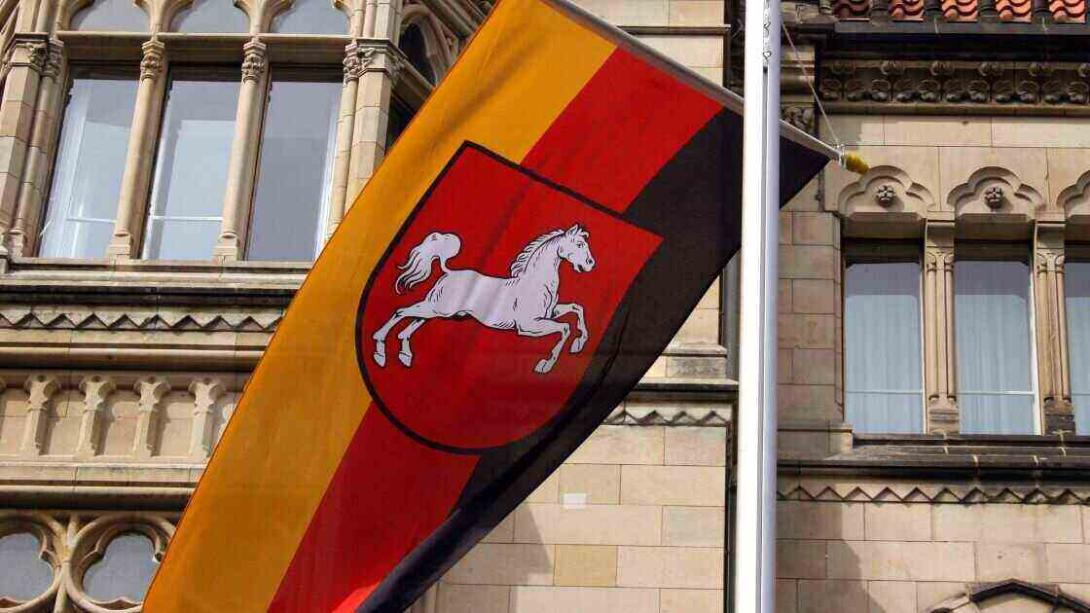 Niedersachsen: "Reichsbürger"-Szene soll konsequent entwaffnet werden