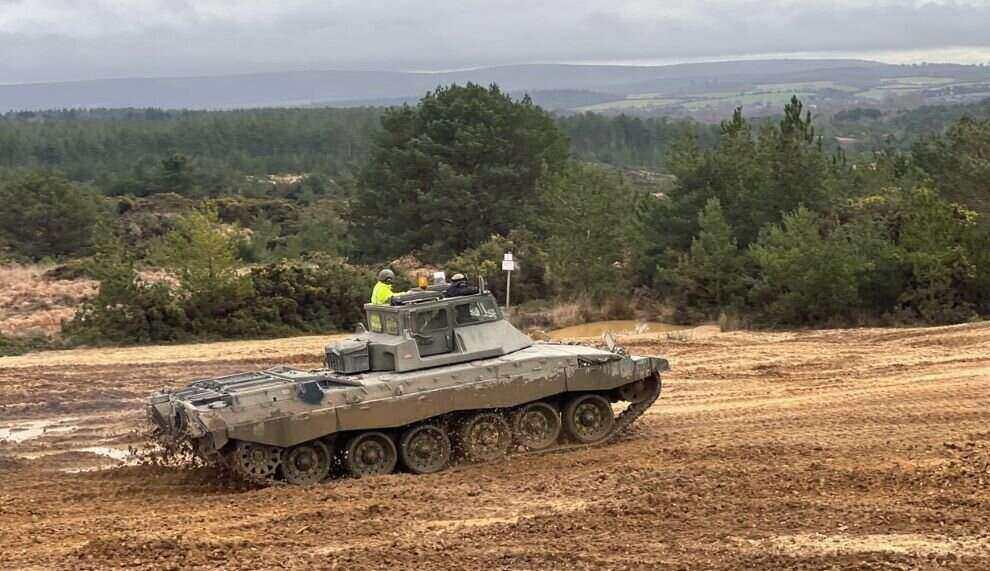 Ausbildung ukrainischer Soldaten in Großbritannien an Kampfpanzern Challenger 2 begonnen