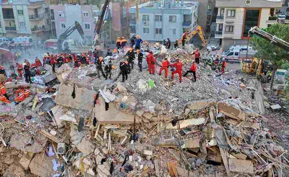 Einen Monat nach dem Beben in der Türkei und Syrien brauchen die Überlebenden Schutz und sanitäre Einrichtungen