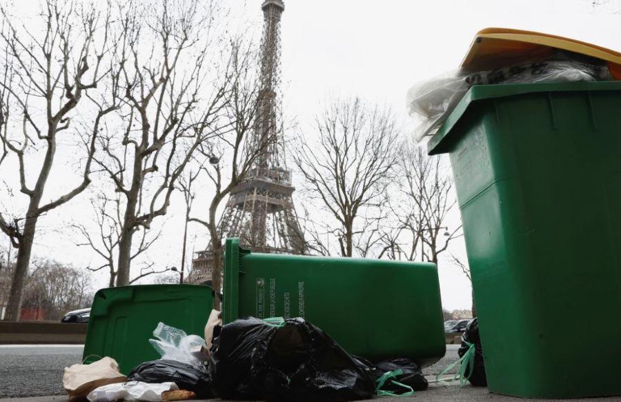Frankreich: Pariser Straßen sind nach der Streikwelle mit Müll übersät