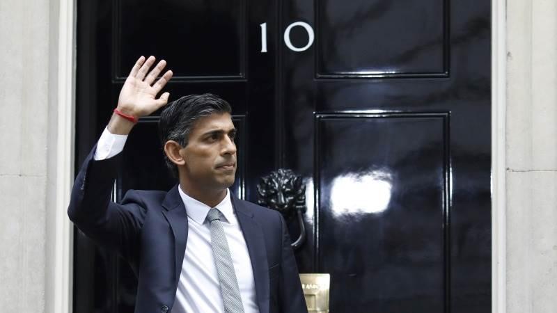 Frankreichs Präsident Macron und Englands Premier Sunak treffen sich um die Beziehungen zu verbessern