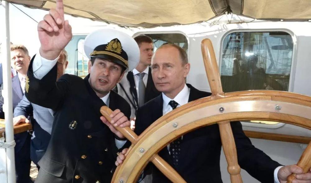 Angesichts des Haftbefehls besucht Russlands Präsident Putin die annektierte Krim