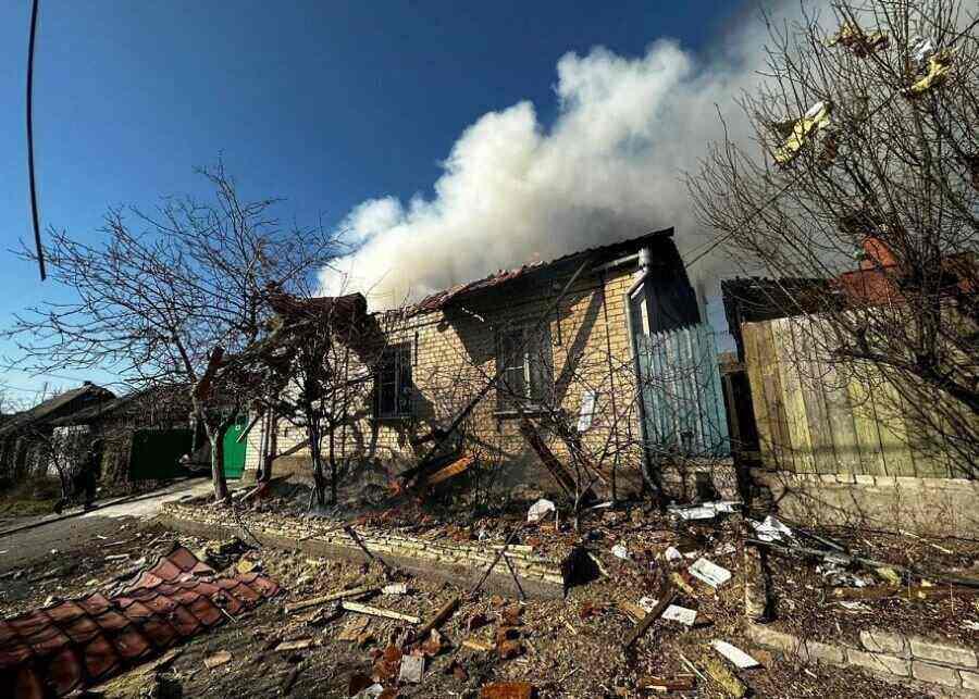 Ukraine: Nach russischem Raketenangriff fordert Präsident Selenskyj weitere Sanktionen
