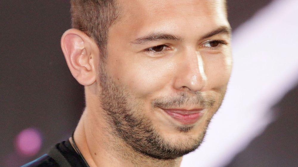 Rumänien: Influencer Andrew Tate aus dem Gefängnis entlassen Rumänien: Influencer Andrew Tate aus dem Gefängnis entlassen