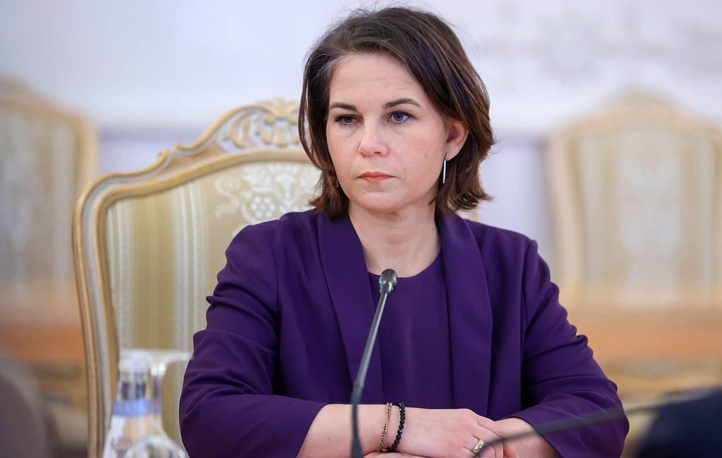 Militärischen Muskelspiele überschatten den ersten Besuch von Außenministerin Baerbock in China