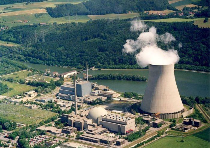 Nach dem Abschalten der letzten AKWs wird die Atomkraft weiter leidenschaftlich bekämpft und verteidigt