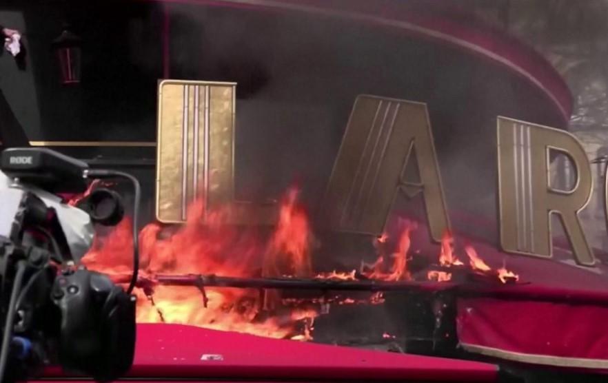 Frankreich: Demonstranten greifen wegen der Rentenreform das Lieblingsrestaurant von Präsident Macron an