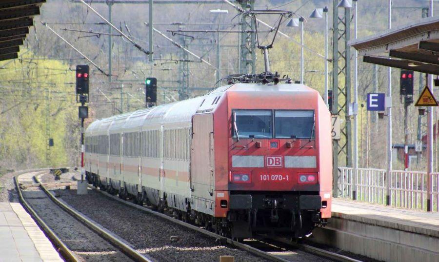 Jeder Vierte in Deutschland hat "überhaupt kein Verständnis" für angekündigten Warnstreik bei der Bahn Jeder Vierte in Deutschland hat "überhaupt kein Verständnis" für angekündigten Warnstreik bei der Bahn