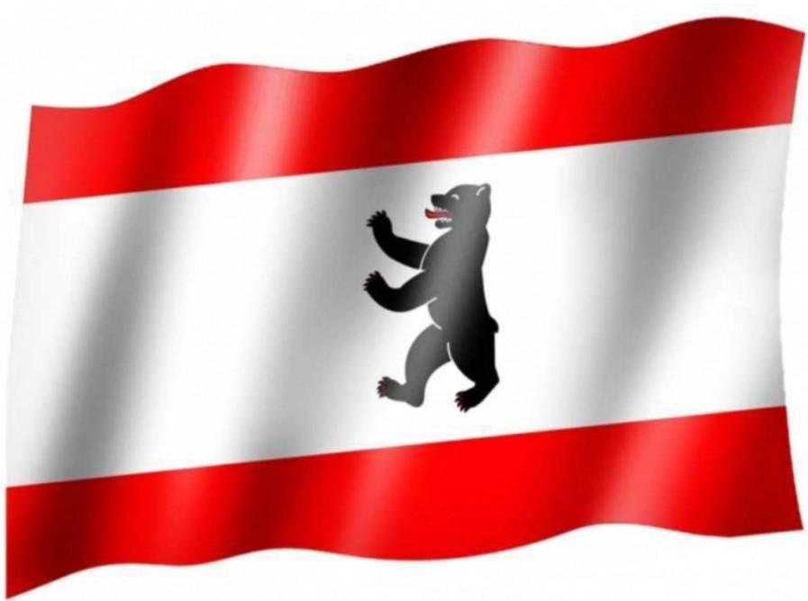 Berlin: Nach Gerichtsbeschluss dürfen ukrainische Flaggen rund um Sowjetischen Ehrenmale gezeigt werden Berlin: Nach Gerichtsbeschluss dürfen ukrainische Flaggen rund um Sowjetischen Ehrenmale gezeigt werden