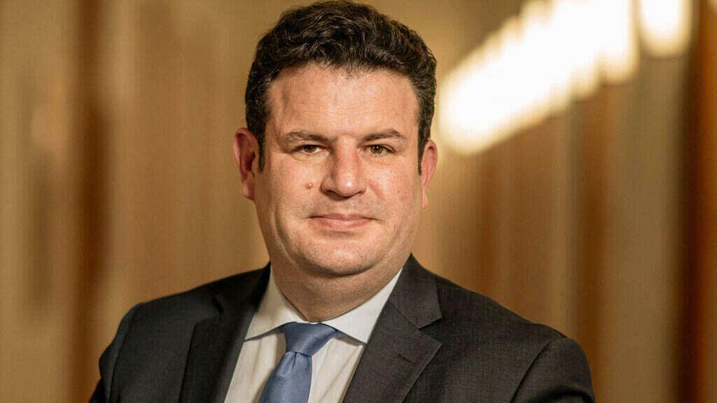 Sozialminister Heil fordert beim umstrittenen Gesetzes zum Austausch von Öl- und Gasheizungen zügig Klarheit zu schaffen