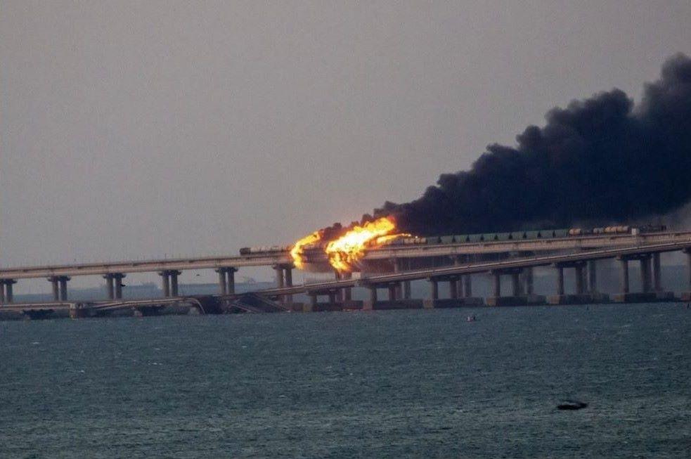 Ukraine räumt Beteiligung an dem Anschlag auf die Krim-Brücke ein