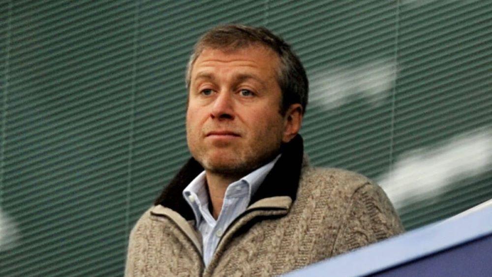 Niederländische Fußballverband leitet neue Untersuchung zu Verbindungen von Vitesse Arnhem zu Roman Abramovich ein Niederländische Fußballverband leitet neue Untersuchung zu Verbindungen von Vitesse Arnhem zu Roman Abramovich ein