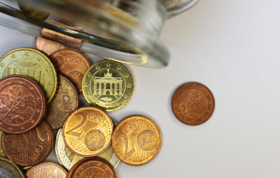 Gesetzliche Mindestlohn in Deutschland soll zum 1. Januar 2024 von 12,00 auf 12,41 Euro steigen