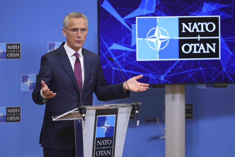 Nato ist laut Stoltenberg bereit sich der Bedrohung durch "Moskau oder Minsk" zu stellen Nato ist laut Stoltenberg bereit sich der Bedrohung durch "Moskau oder Minsk" zu stellen