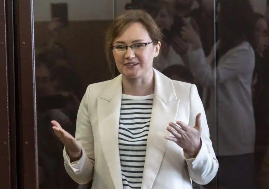 Russisches Gericht verurteilt eine Mitarbeiterin des Kreml-Gegners Nawalny zu siebeneinhalb Jahren Gefängnis