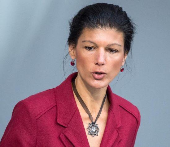 Sahra Wagenknecht fordert ihre Partei auf sich einer Mitverantwortung für das Umfragehoch der AfD zu stellen