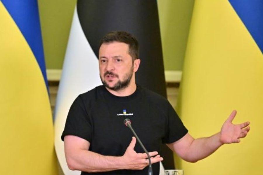 Präsident Selenskyj dankt zum Vatertag allen "starken und mutigen" Soldaten die gegen die Invasion Russlands kämpfen