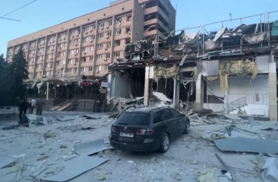 Russischer Raketenangriff auf gut besuchtes Pizzarestaurant in der ukrainischen Stadt Kramatorsk