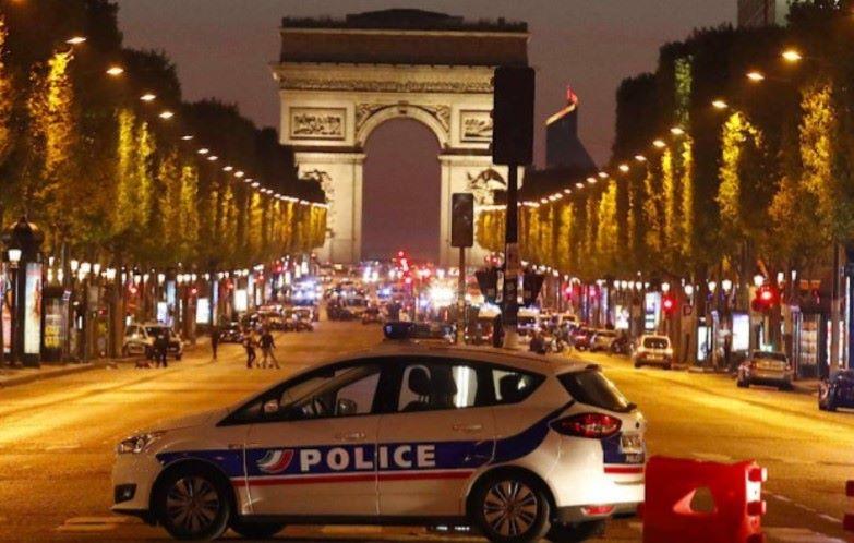 Frankreich: Pariser Einkaufsmeile Champs Elysees wurde unter Einsatz von Tränengas geräumt