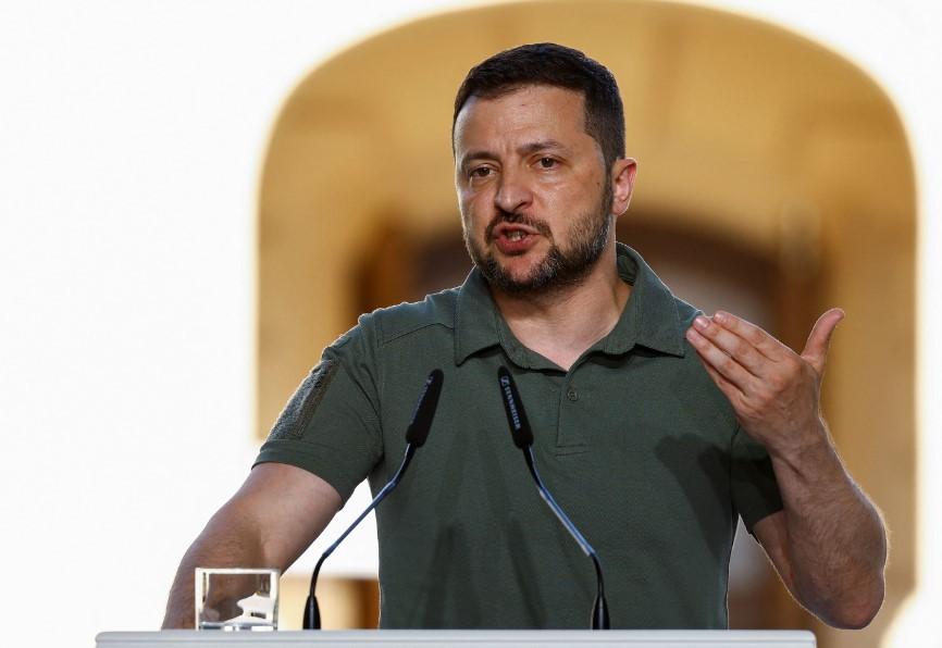 Präsident Selenskyj macht schleppende Militärhilfe für langsame Fortschritte bei Gegenoffensive verantwortlich