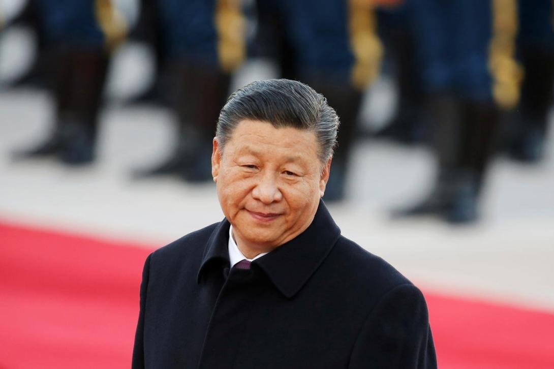 Xi Jinping hat Xinjiang einen Besuch abgestattet und aufgefordert die "hart erkämpfte soziale Stabilität" zu wahren