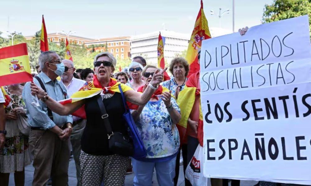 Tausende Spanier wollen in Madrid gegen mögliche Amnestie von Kataloniens Seperatisten protestieren