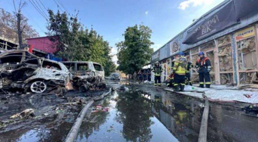 Ukraine-Krieg: 16 Tote bei russischem Angriff auf einen Markt in "friedlicher Stadt"