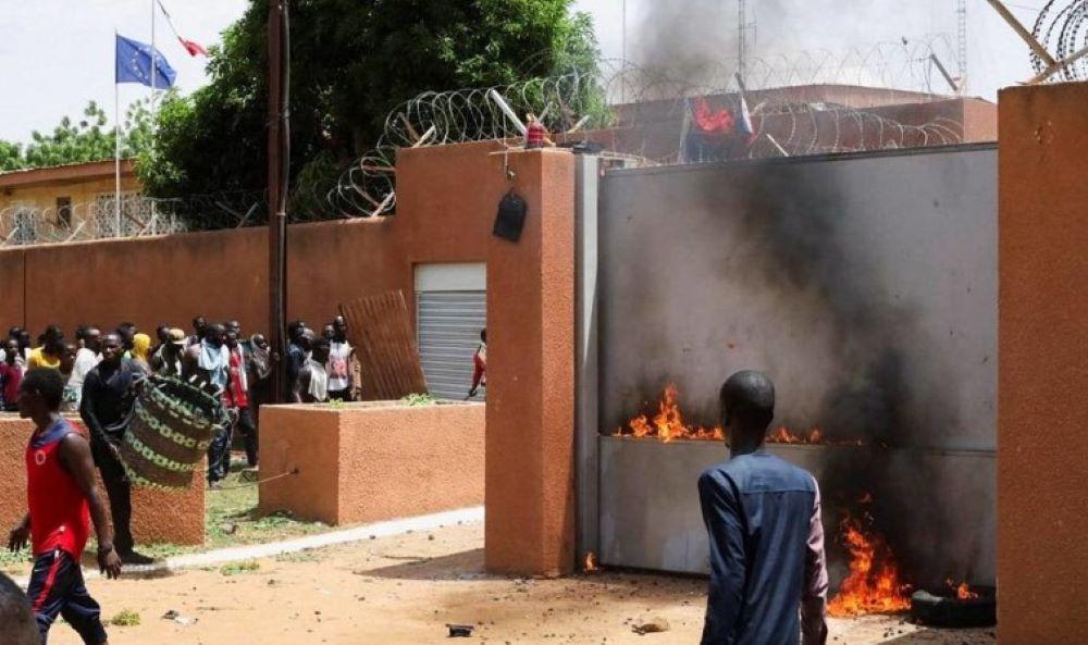 Truppenabzug: Frankreich beendet militärische Zusammenarbeit nach Putsch im Niger