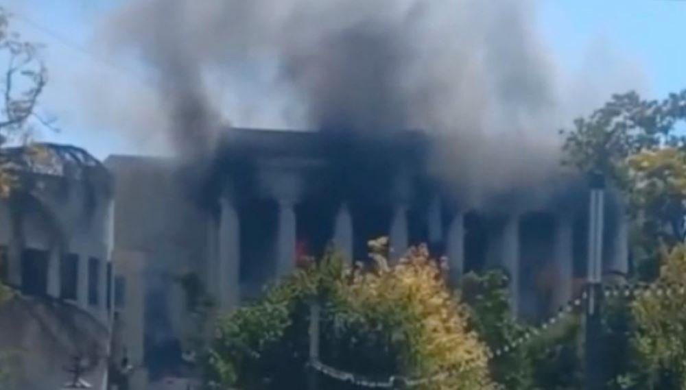 Schwerer Raketenangriff auf das Hauptquartier der russischen Schwarzmeerflotte in Sewastopol Schwerer Raketenangriff auf das Hauptquartier der russischen Schwarzmeerflotte in Sewastopol