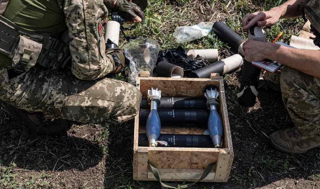 Die Ukraine feuert Granaten schneller ab als nachgeliefert werden kann. Kann Europa aufholen? Die Ukraine feuert Granaten schneller ab als nachgeliefert werden kann. Kann Europa aufholen?