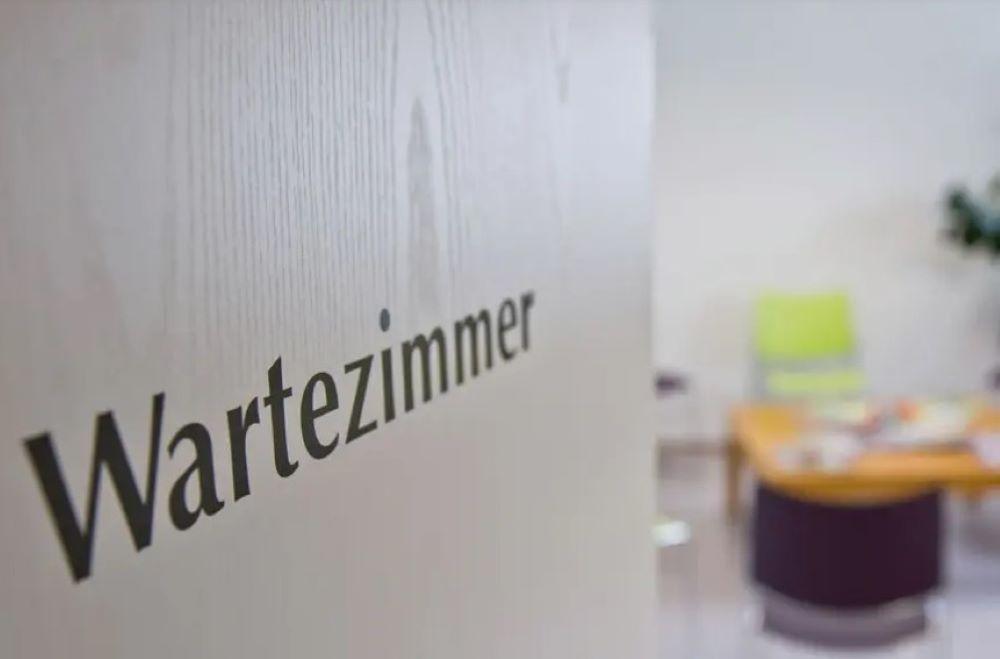 Ärzte, Zahnärzte und Apotheken richten "Notruf" an Kanzler