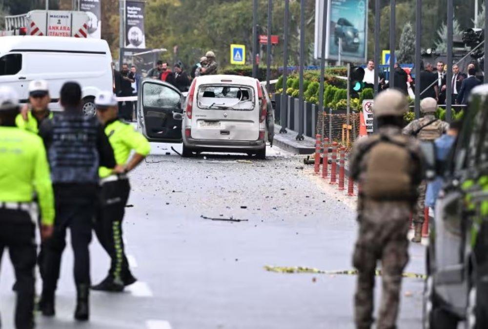 Türkei: Terroristen haben vor den Gebäuden des Innenministeriums in Ankara einen Bombenanschlag verübt