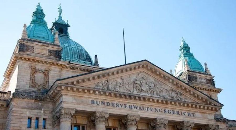 Für weitere Verbesserungen sieht der Deutsche Richterbund die Politik in der Pflicht "Hoher Klagequote" - Dauer der Asylgerichtsverfahren sinkt, bleibt aber weit von Zielen der Politik entfernt