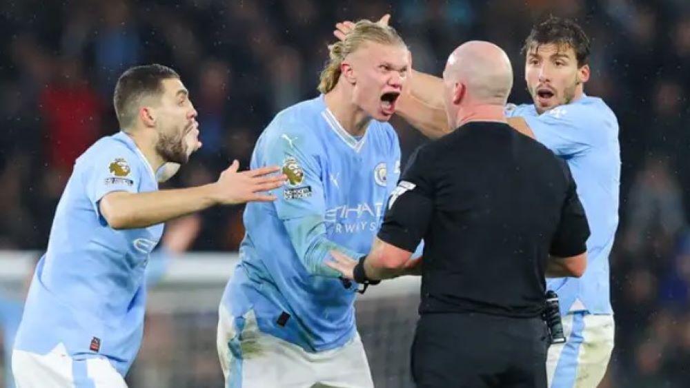 ManCity-Stürmer Erling Haaland rastete nach einer Schiedsrichter-Entscheidung aus