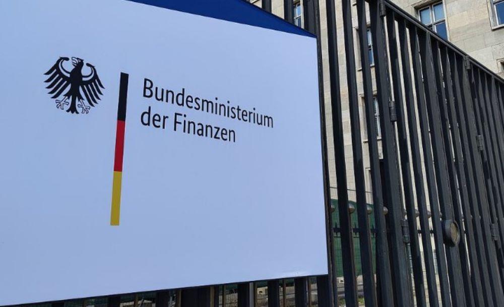 Beamtin aus dem Finanzministerium half Reichen bei der Steuervermeidung