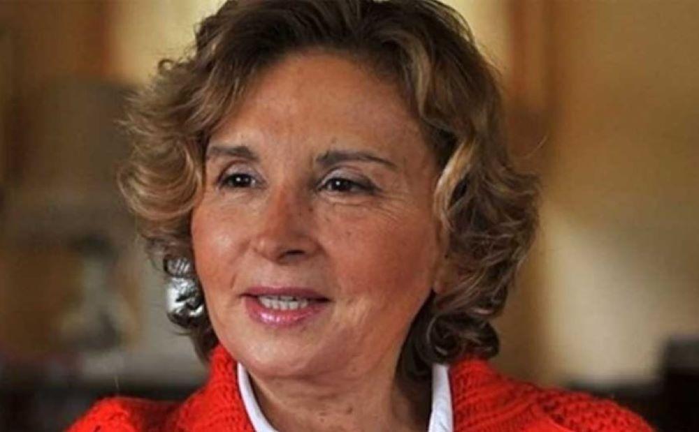 Nazli Ilicak, eine der renommiertesten Journalistinnen der Türkei, befindet sich erneut hinter Gittern, die 79-Jährige muss eine zweieinhalbjährige Haftstrafe antreten. Ihr Vergehen: die Kritik an einem Staatsanwalt in einem Artikel vor sieben Jahren. Die Türkei schneidet aktuell bei der Pressefreiheit sogar noch schlechter ab als Russland, Venezuela und Belarus. Die türkische Journalistin Nazli Ilicak ist eine Kritikerin Erdogans
