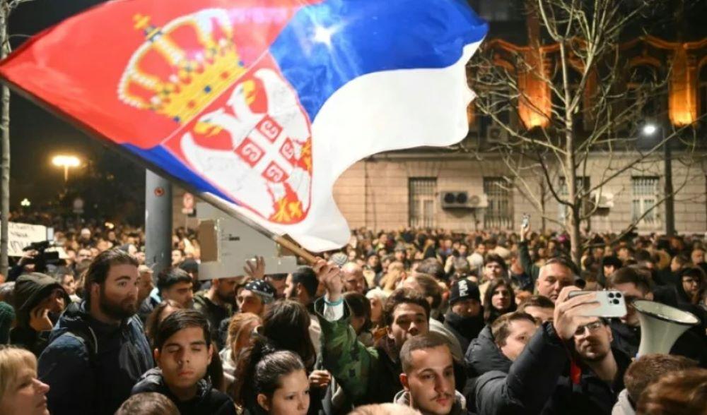 Demonstranten in Serbiens Hauptstadt Belgrad