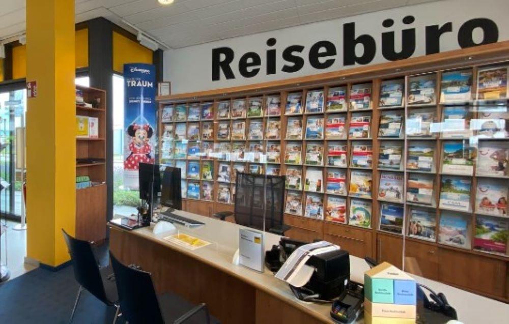 Erstmals seit Corona haben Reisebüros und Veranstalter wieder ein normales Reisejahr verzeichnet. Rückkehr der Billigflieger - Starke Nachfrage nach Urlaubsreisen