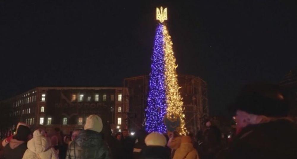 Die Ukrainer trotzen Moskau mit dem ersten Weihnachtsfest am 25. Dezember