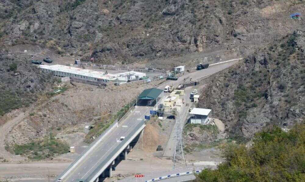 Bergkarabach gehört völkerrechtlich zu Aserbaidschan, bis zum September lebten dort aber überwiegend ethnische Armenier.