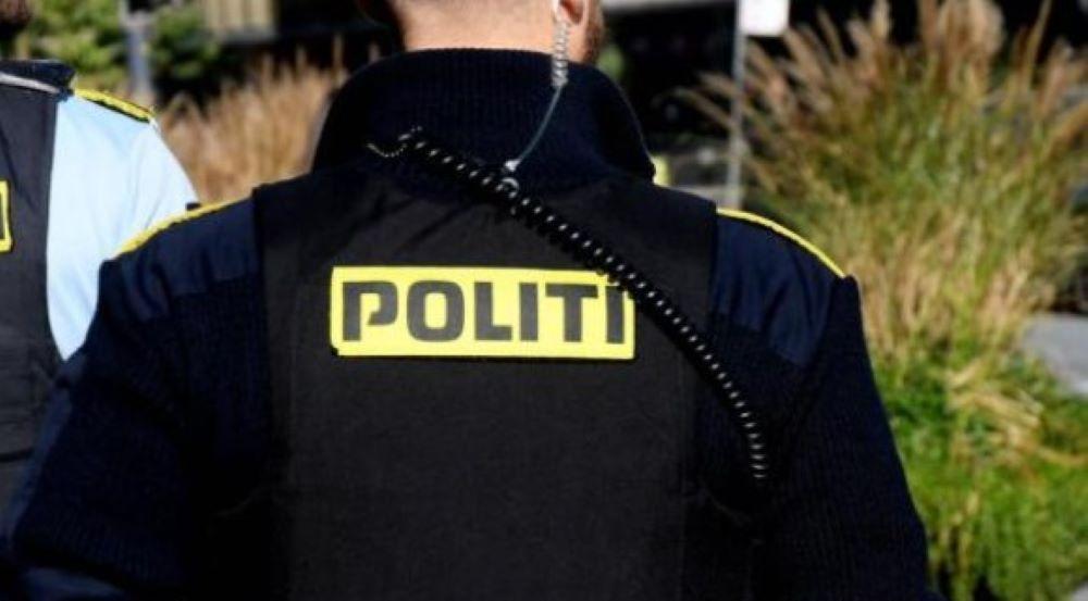 Am 14. Dezember teilte die dänische Polizei mit, dass in ganz Dänemark drei Personen festgenommen wurden , während eine vierte Person in den Niederlanden festgenommen wurde. Der Fall fiel mit der Festnahme mutmaßlicher Hamas-Mitglieder in den Niederlanden und mehreren in Deutschland zusammen. Terrorfall in Dänemark weist "Verbindungen" zur Hamas auf