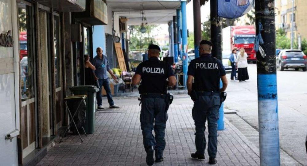 Italienische Polizei in Caivano, Italien