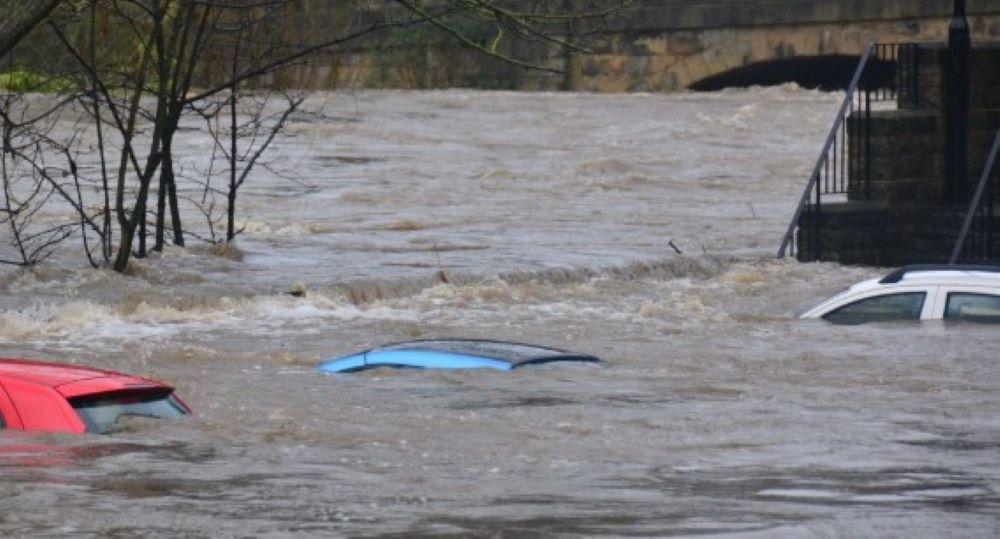 Hochwasserkatastrophe in Bayern: Hunderte evakuiert, Verkehrschaos und weiterhin Unwettergefahr