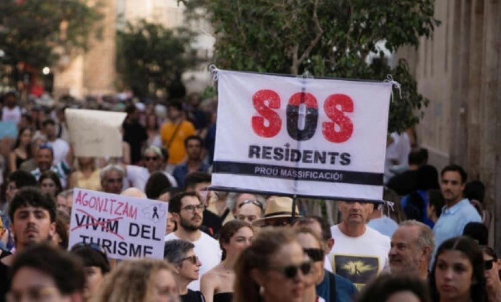 Massendemonstration in Palma: Balearen wehren sich gegen Tourismus-Überflutung